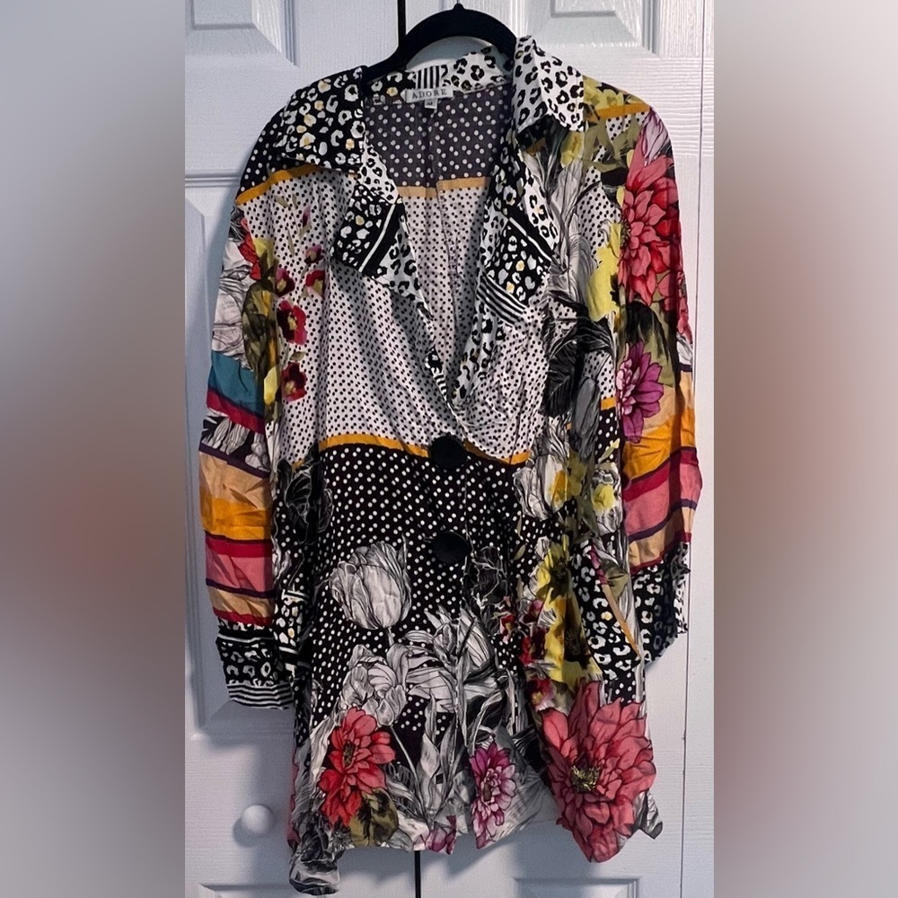 Women's Adore Colorful Floral Patterned Blazer